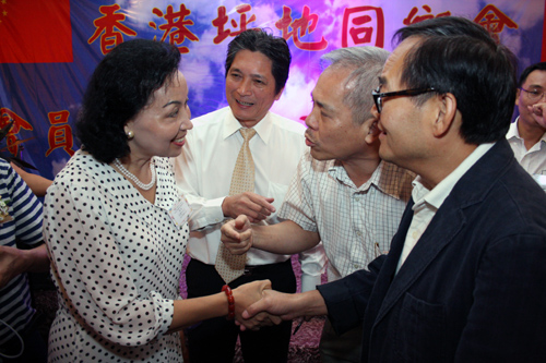 乡梓情浓。李恩 摄