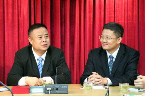 汕尾市政府邹广副市长与李桂雄先生合影
