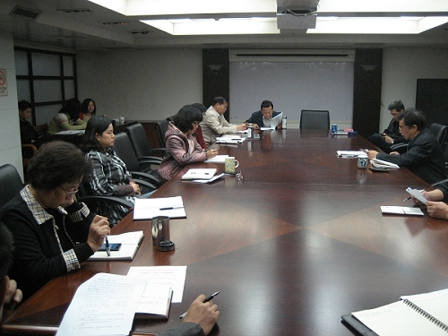 专题学习会议现场。