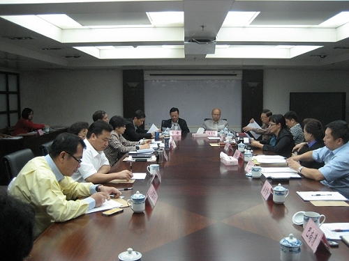 广州市侨联党组召开专题民主生活会