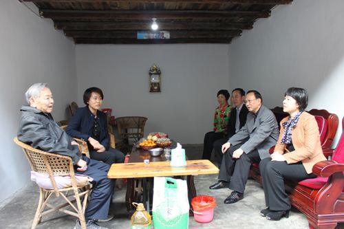 杨延玲 摄