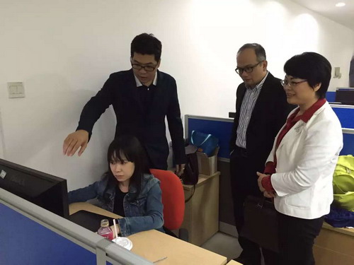 广州安浩软件科技有限公司CEO吴学明先生现场讲解美术建模过程。梁艳君 摄