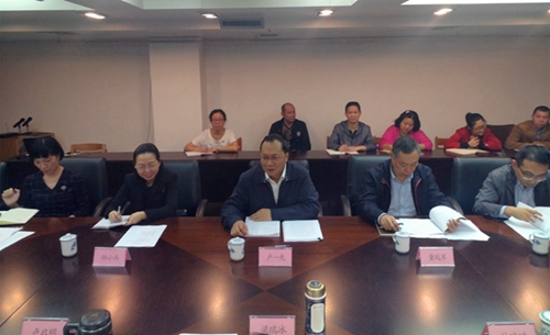 卢一先常委向全体参会人员宣讲党的十九大精神 