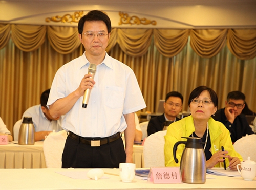 市科创委副主任詹德村与嘉宾互动交流