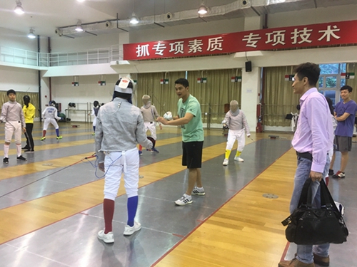广东省击剑运动中心重量级教练亲自指导