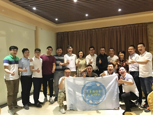 海归侨青交流合照