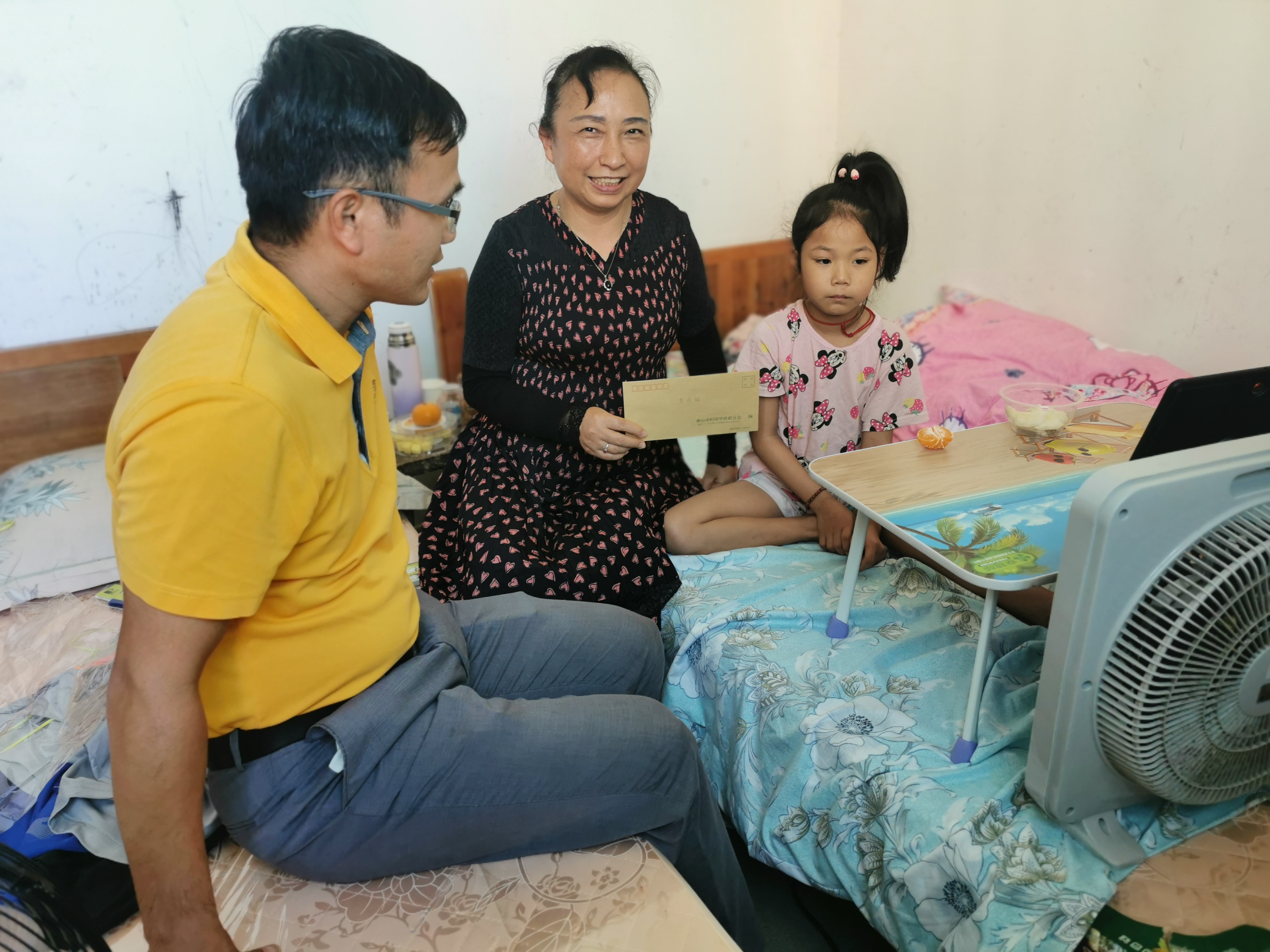 慰问贫困户1.jpg