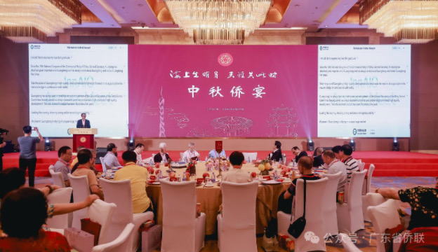 是什么让这些海外侨胞既暖心又骄傲?
